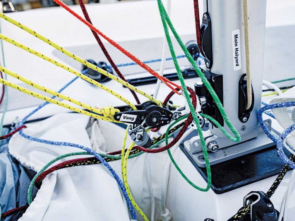 asymmetric and symmetric spinnakers